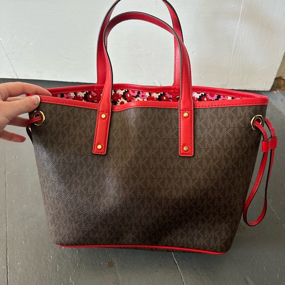 MICHAEL KORS Purse 🌸♥️ - Picture 7 of 9